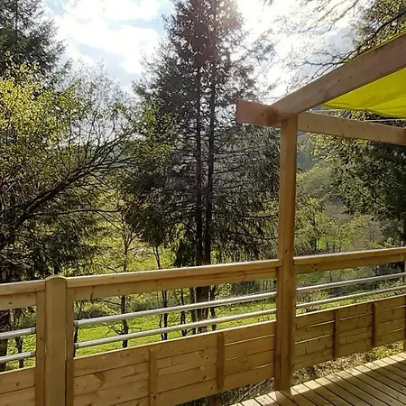 Camping Le Belvedere مكان تخييم Neuvéglise