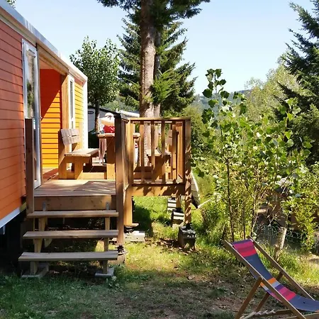 Camping Le Belvedere Neuvéglise