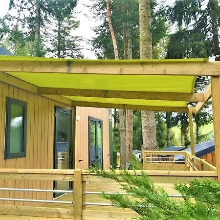Camping Le Belvedere مكان تخييم Neuvéglise